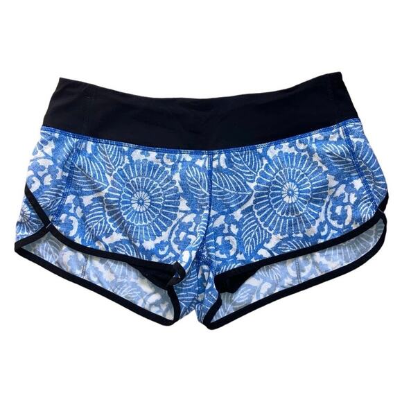 Lululemon Pants - Lululemon Speed Shorts Rare Beachy Blue White Floral Shorts Size 6